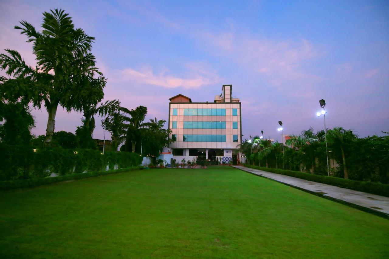 V One Pride Hotel Jaipur